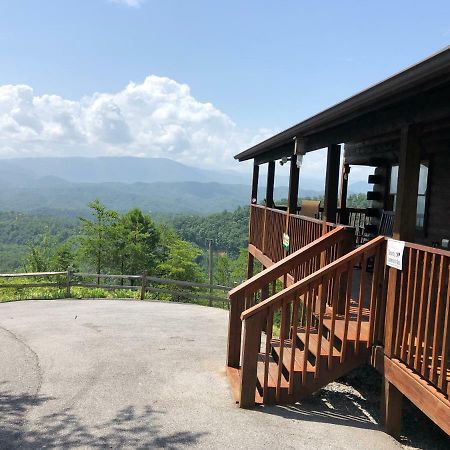 Above All 세비어빌 외부 사진